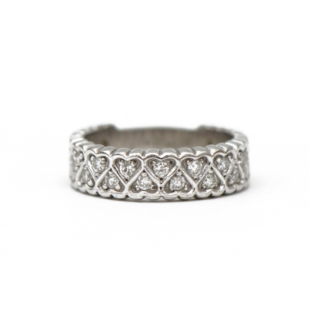Platinum Diamond Heart Band